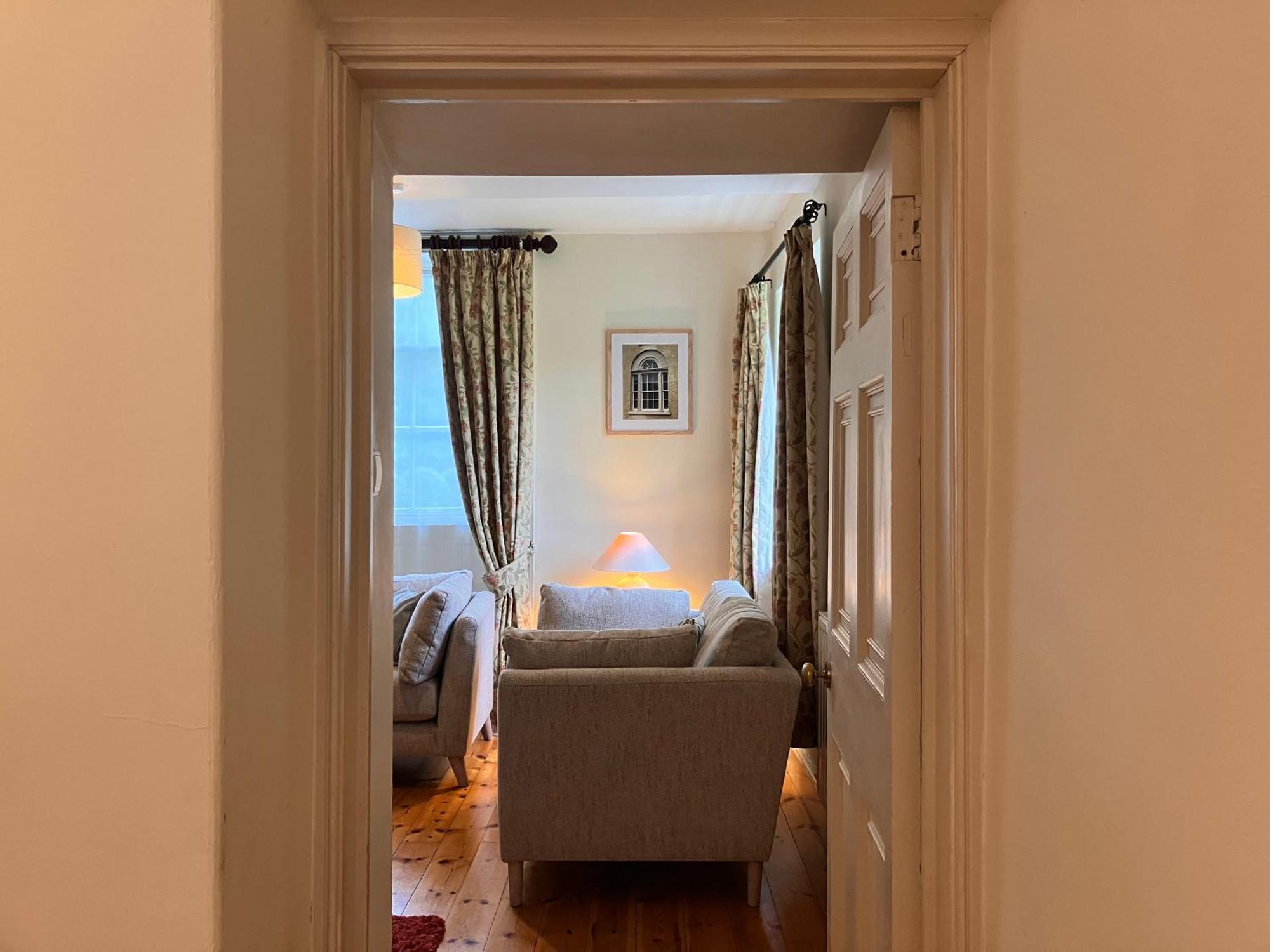 Plas Yn Yale With Mountain Views From All Windows 雷克瑟姆 外观 照片